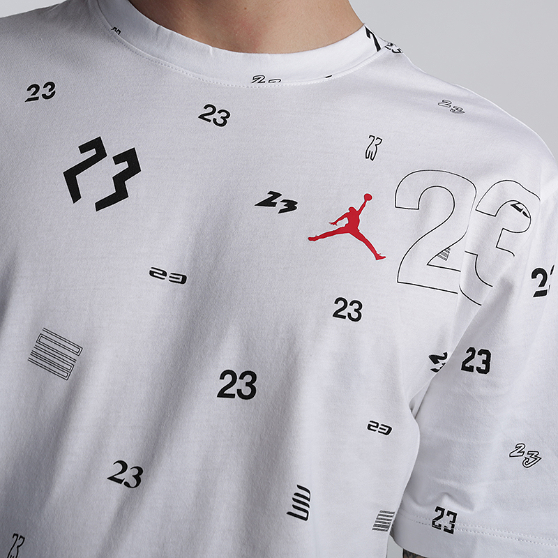 Мужская футболка Jordan AOP T-Shirt (AT0550-100)  - цена, описание, фото 2